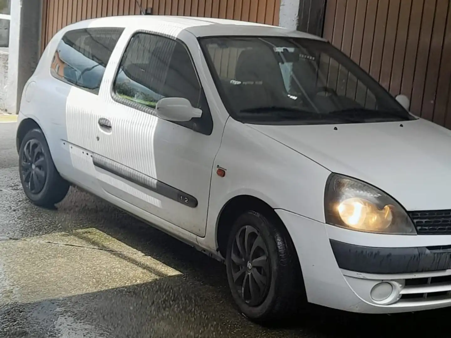 Renault Clio Clio II 2001 3p 1.2 Authentique Bianco - 1