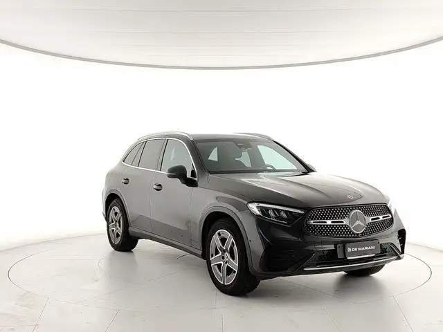 Mercedes-Benz GLC view 7