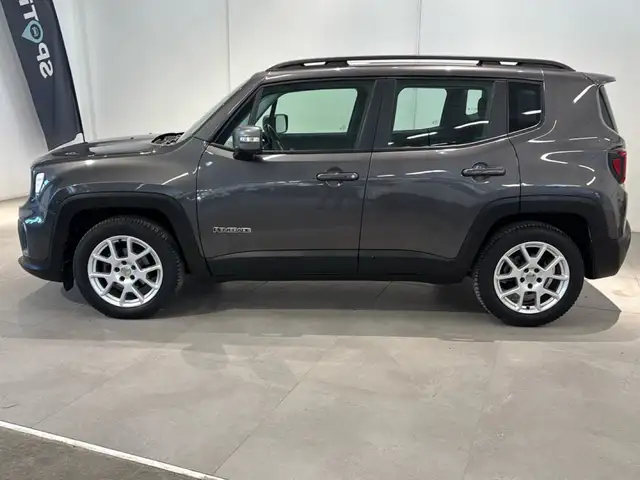 Jeep Renegade view 7