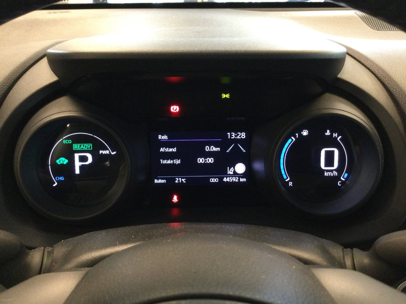 Toyota Yaris 1.5 Hybrid Dynamic CAMERA-CLIMA-LED — photo 15