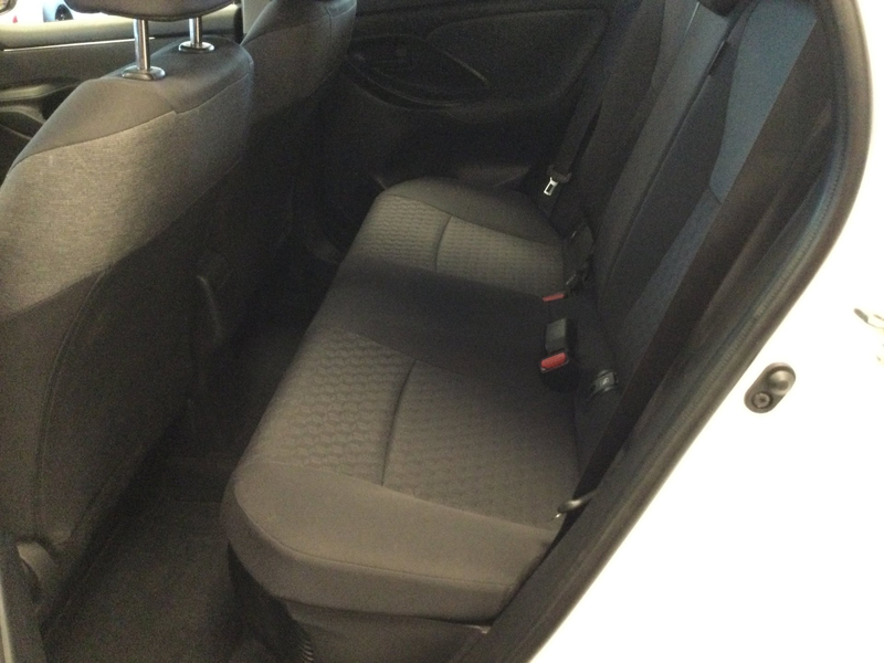 Toyota Yaris 1.5 Hybrid Dynamic CAMERA-CLIMA-LED — photo 7