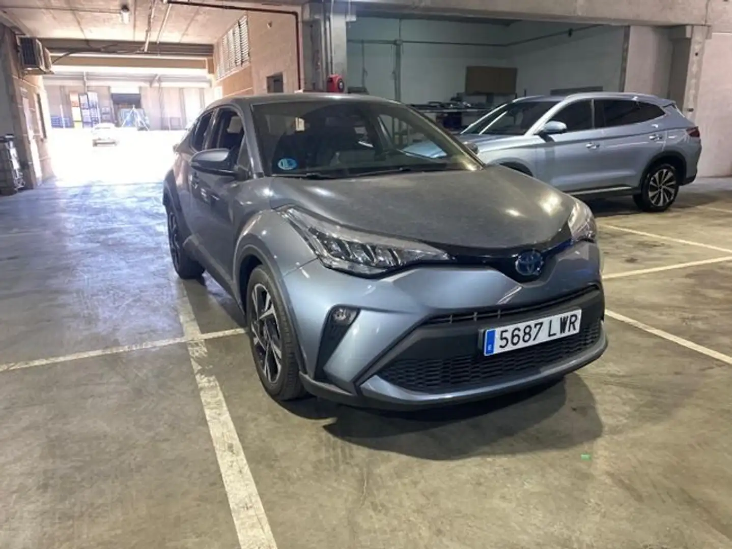 Toyota C-HR 125H Advance Gris - 2