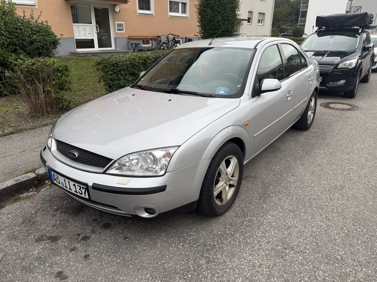 Ford Mondeo 2.0 Ghia, foto 1