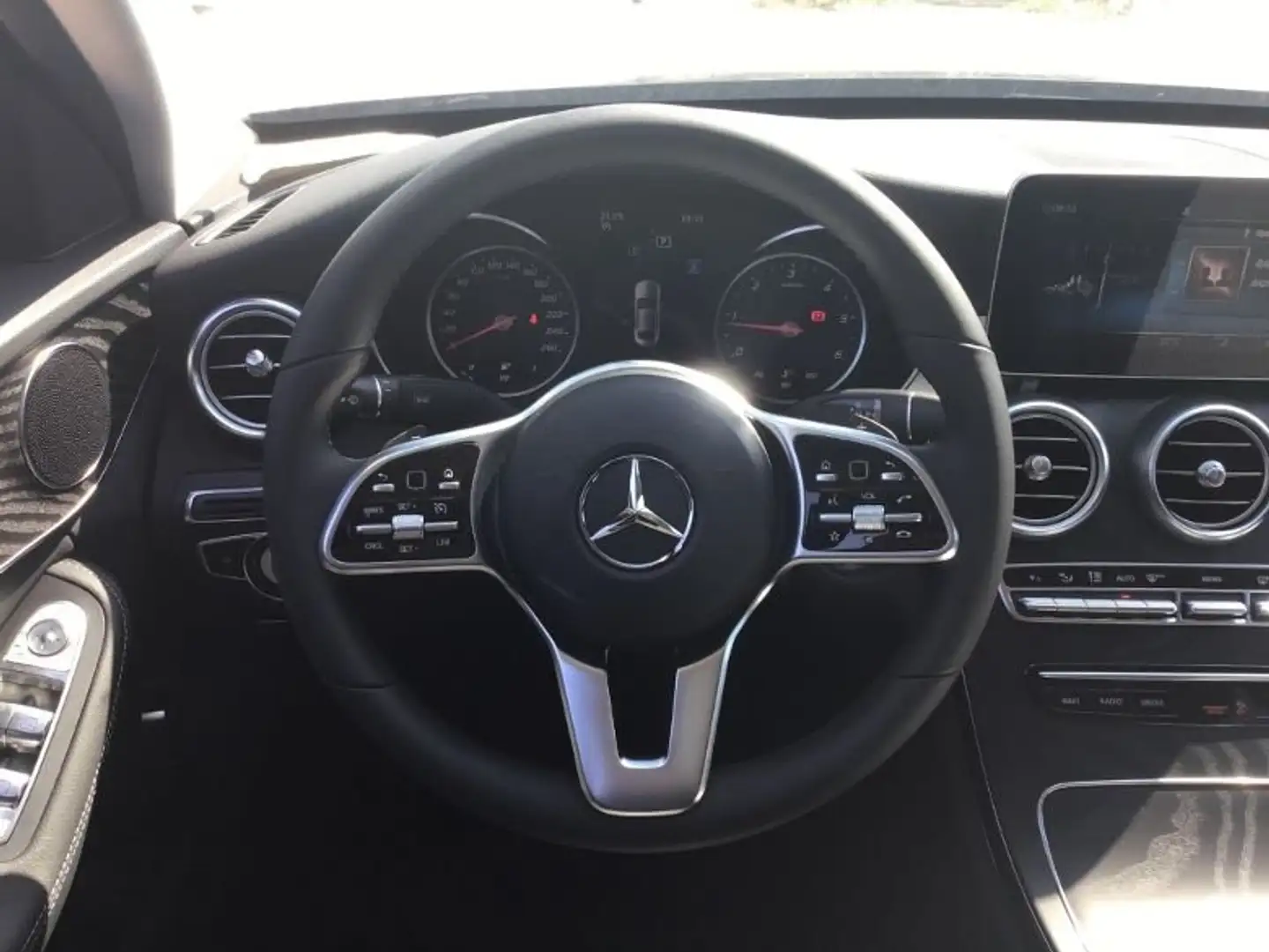 Mercedes-Benz 200 sport plus Černá - 2