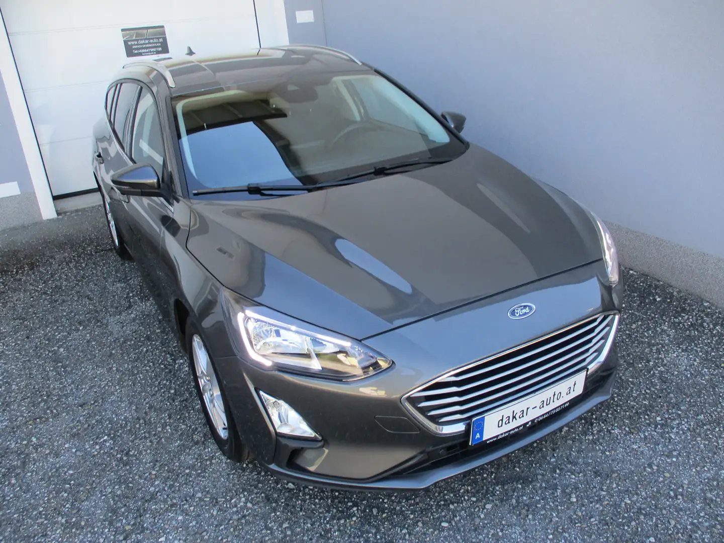 Ford Focus Cool NAVI, SPORTSITZE, SHZ, PDC, TEMP, TEL Grau - 1
