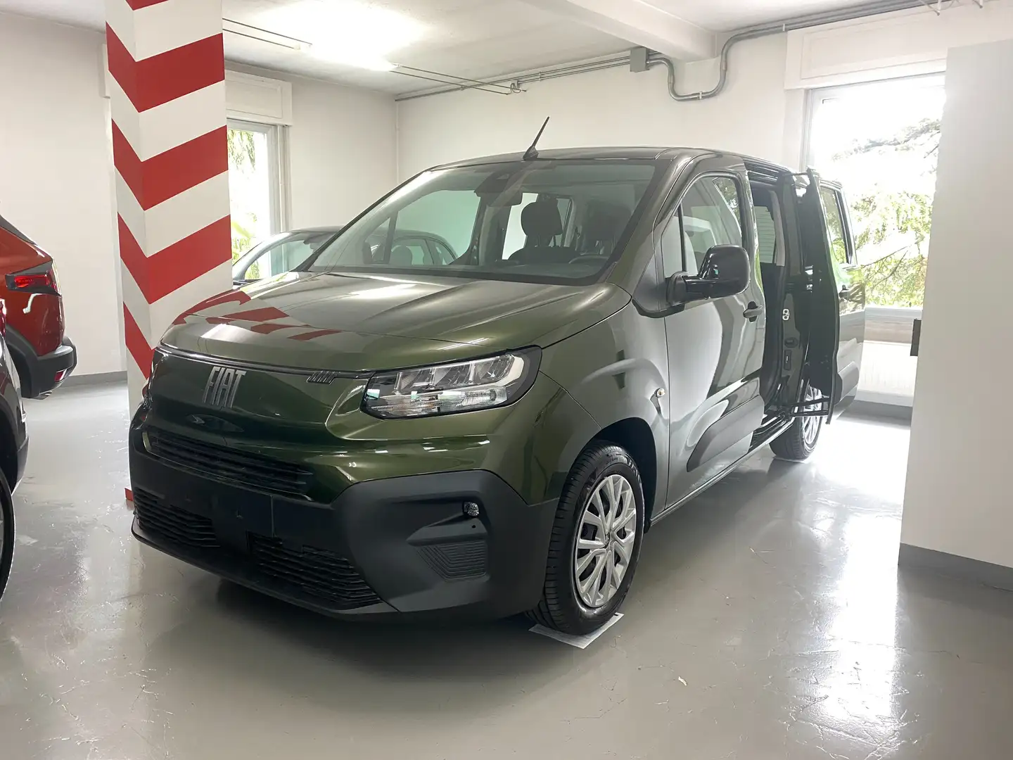 Fiat Doblo Passenger 5 posti 1.5 BlueHdi 130cv Verde - 2