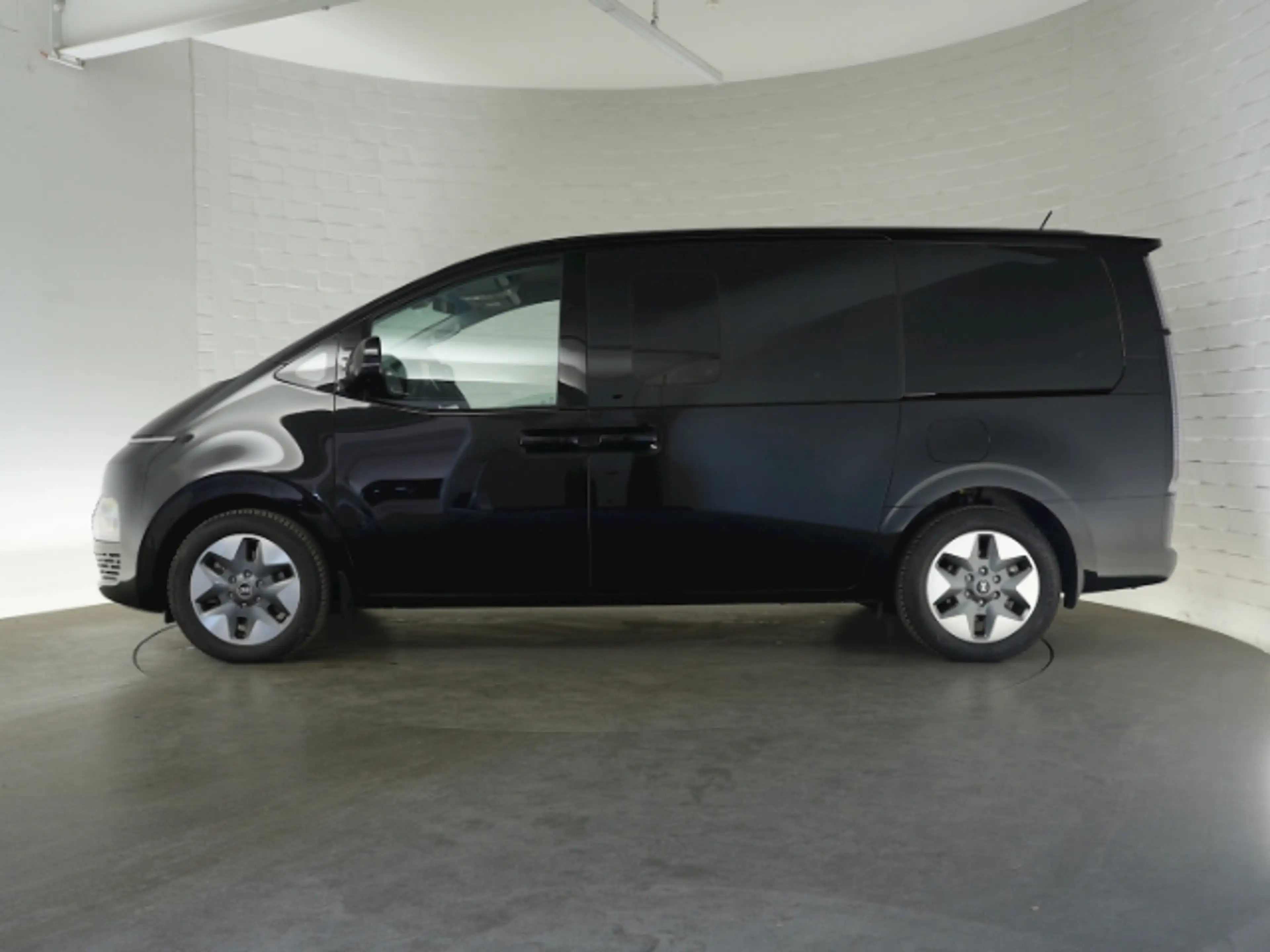Hyundai STARIA HEV PRIME AT 9-SITZER+VOLL LED+360 GRAD KAMERA+NAV — photo 9