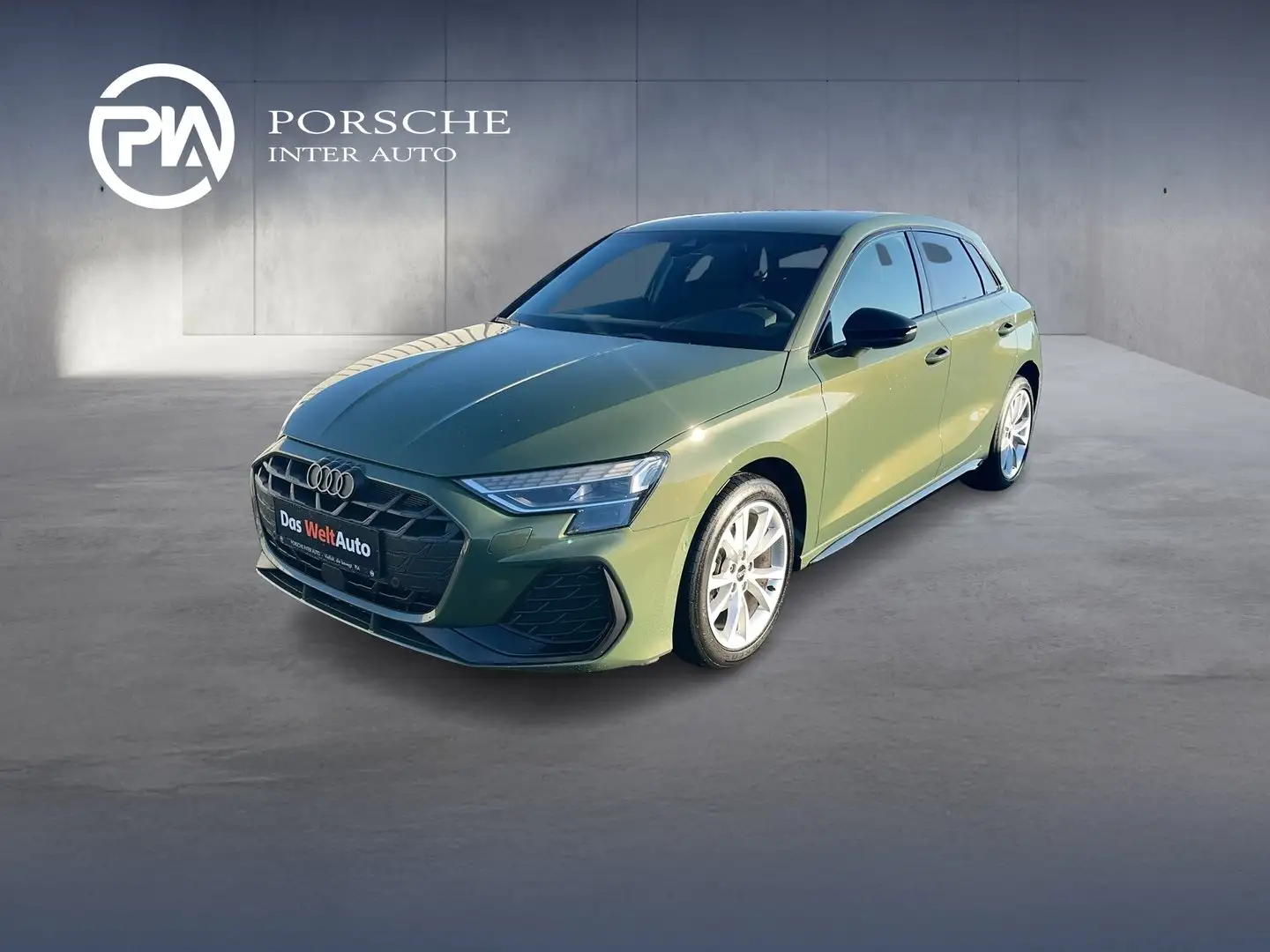 Audi A3 30 TDI S line Grün - 1