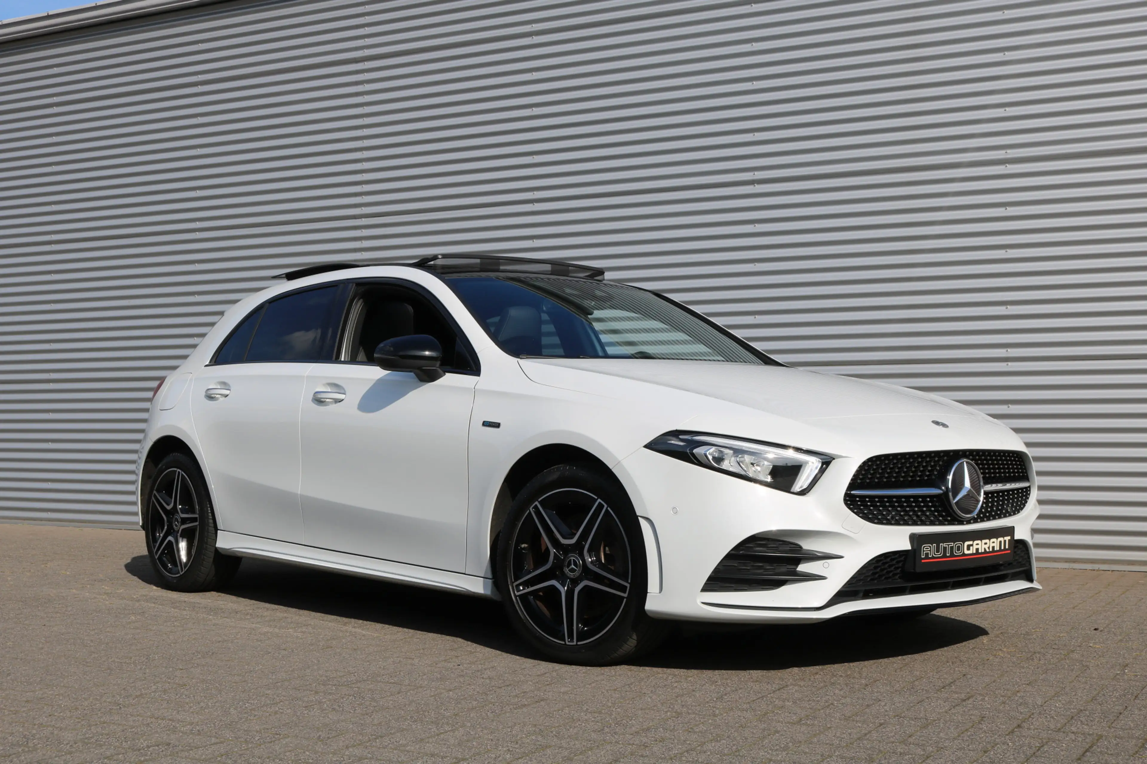 Mercedes-Benz A 250 e AMG Pakket AMG NightPakket (Pano Sportleder/Memo — photo 2