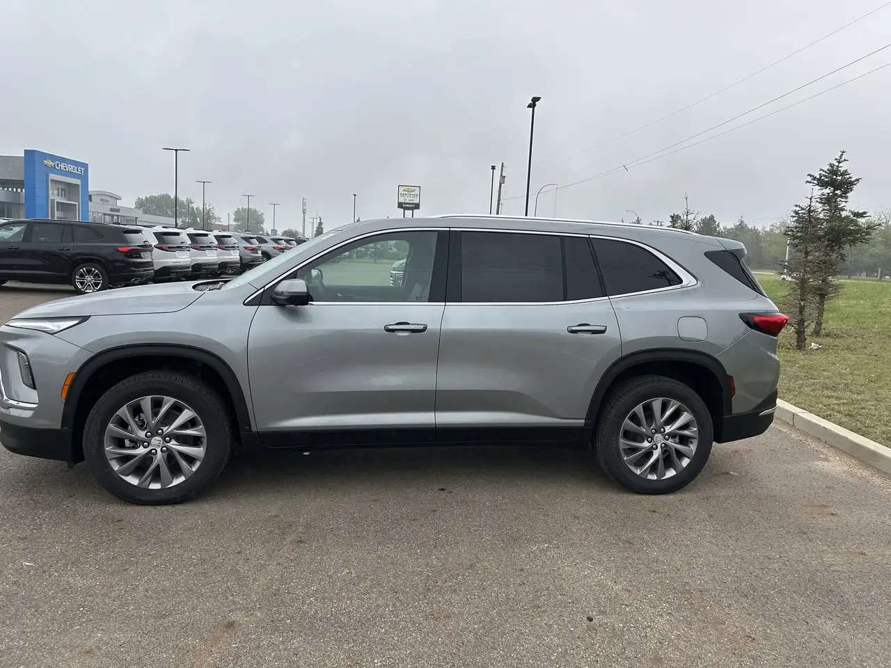 Buick Enclave снимка Buick Enclave
