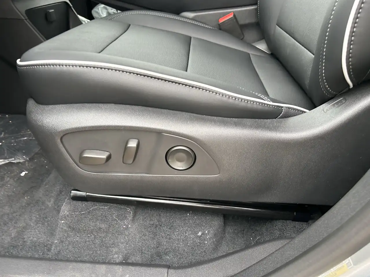 Buick Enclave снимка Buick Enclave