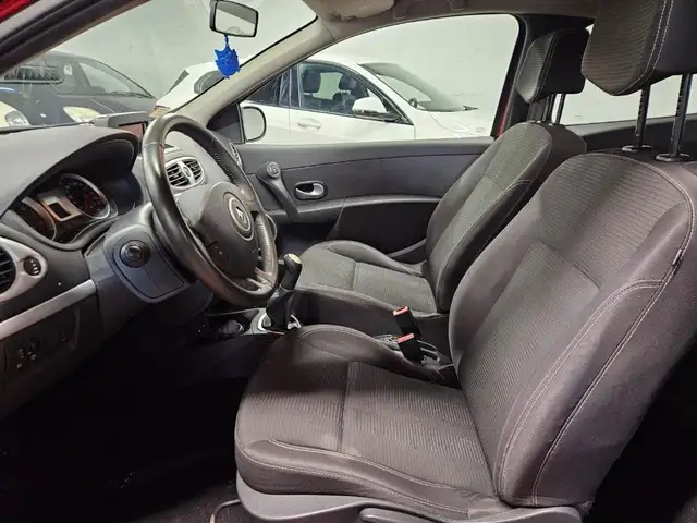 Renault Clio view 7