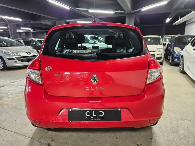 Renault Clio view 4