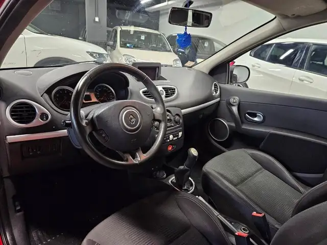 Renault Clio view 6