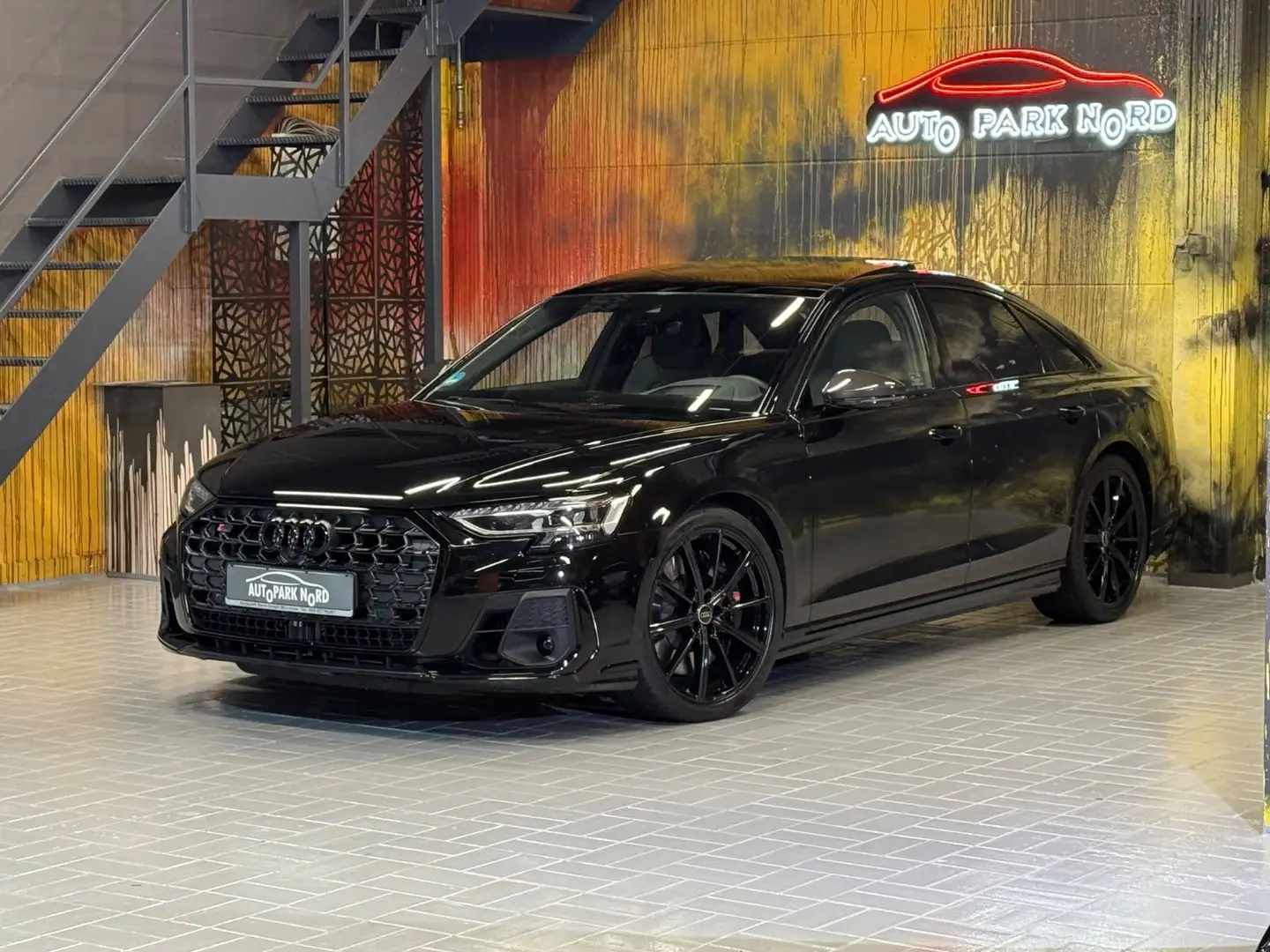 Audi S8 4.0 TFSI quattro MATRIX~CARBON~HEADUP~360~B&O Zwart - 1