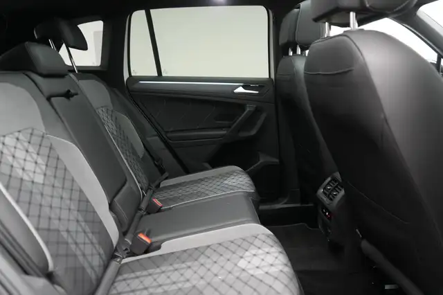 Volkswagen Tiguan view 8