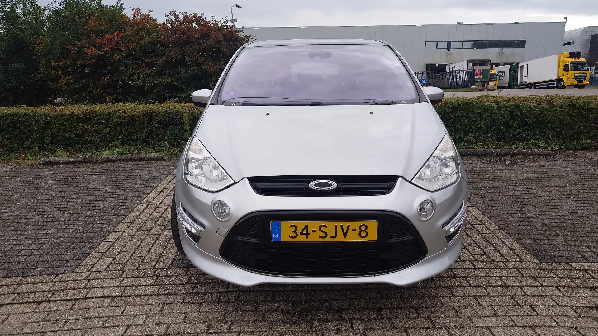 Ford S-Max 2.0 S Edition 7 pers Gereviseerde motor. Apk 03-26 Zilver - 2