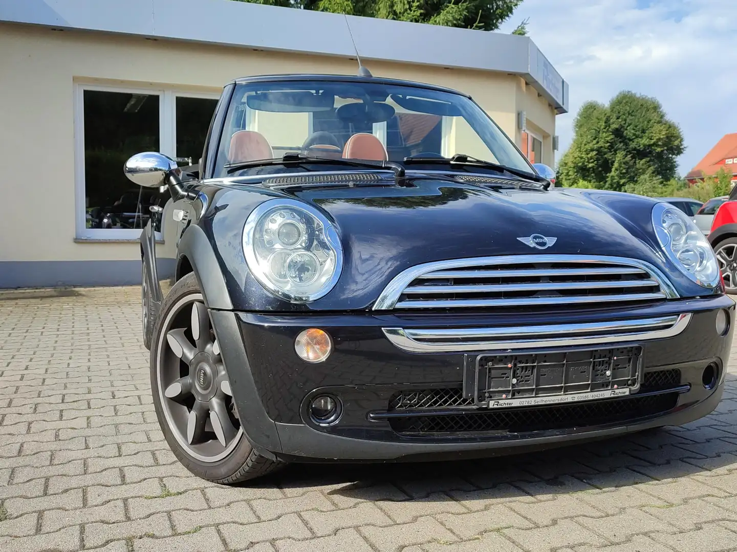MINI Cooper Cabrio Sidewalk Cabrio (R52) Schwarz - 1