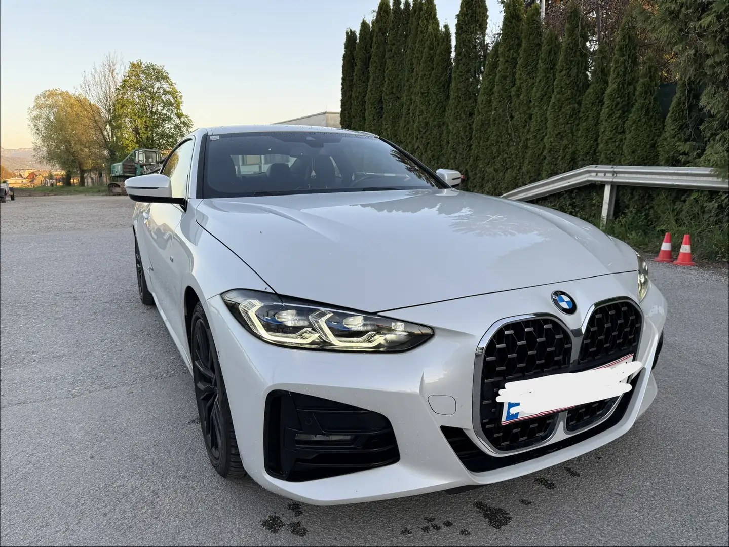 BMW 420 BMW 420i Coupe M-Sport H&K 8-fach Memory Weiß - 2