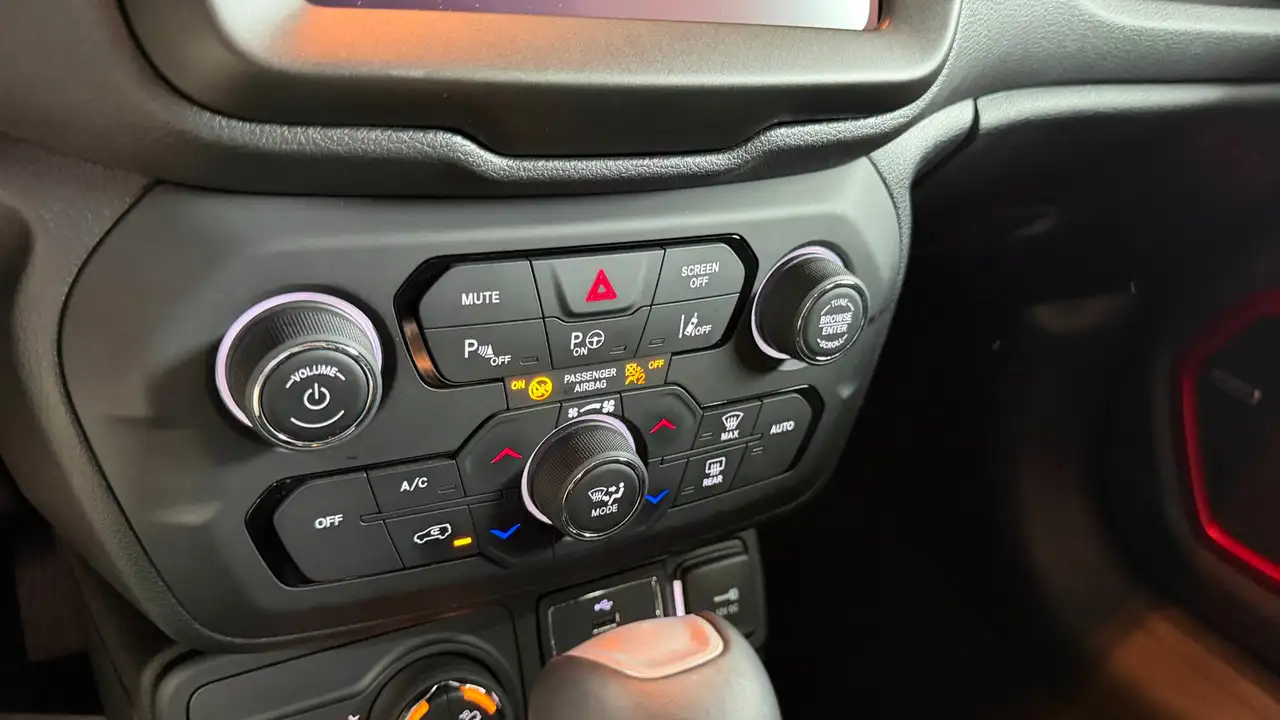 Jeep Renegade Trailhawk Plug-In-Hybrid 4xe, миниатюра 18