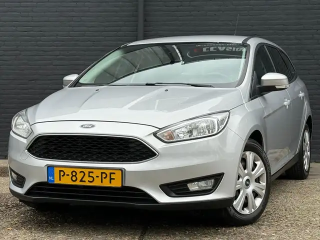 Ford Focus Wagon 1.5 Titanium Edition NAVI | AIRCO | CRUISE |