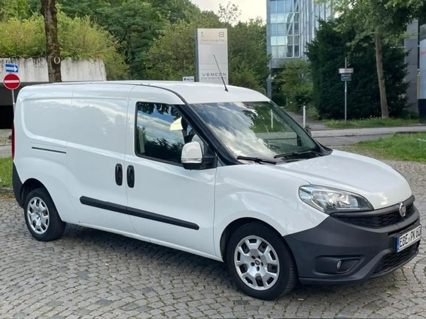 Fiat Doblo Doblo Cargo 2.0 JTD Cargo MAXI Weiß - 2