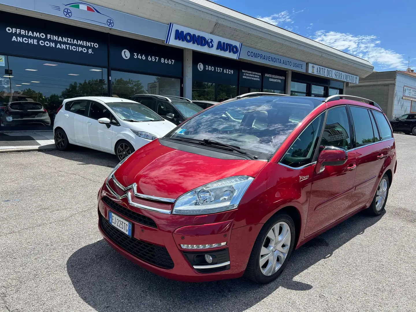 Citroen Grand C4 Picasso 1.6 e-hdi airdream Exclusive 110cv*7 POSTI AUTOMAT Red - 1
