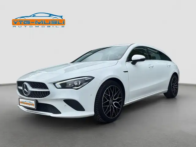 Mercedes-Benz CLA Shooting Brake 220d * 190 PS * Automatik *
