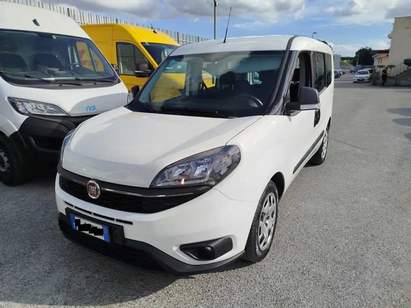 Fiat Doblo CH1 LOUNGE 1.6 Mjet 120cv E6D-f N1 Bianco - 1