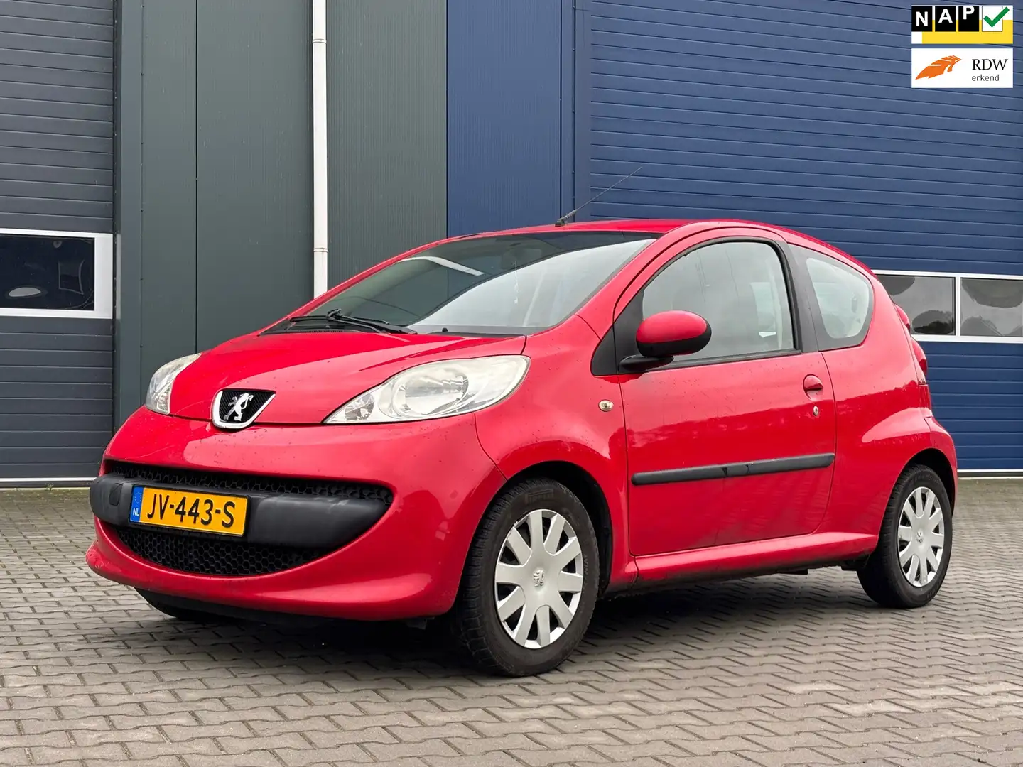 Peugeot 107 1.0-12V XR |Apk 02-09-2025| Red - 1