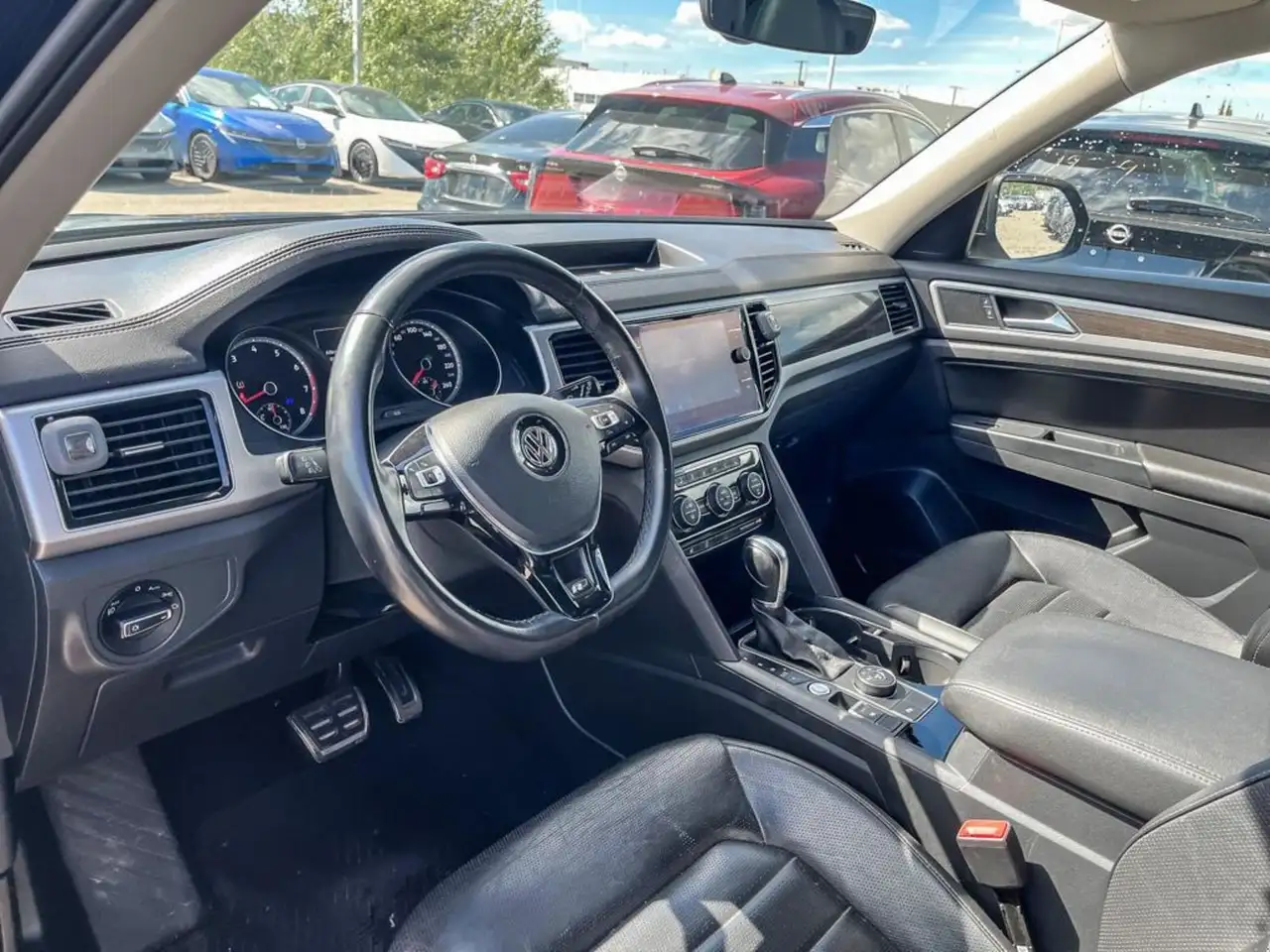 Volkswagen Atlas снимка Volkswagen Atlas