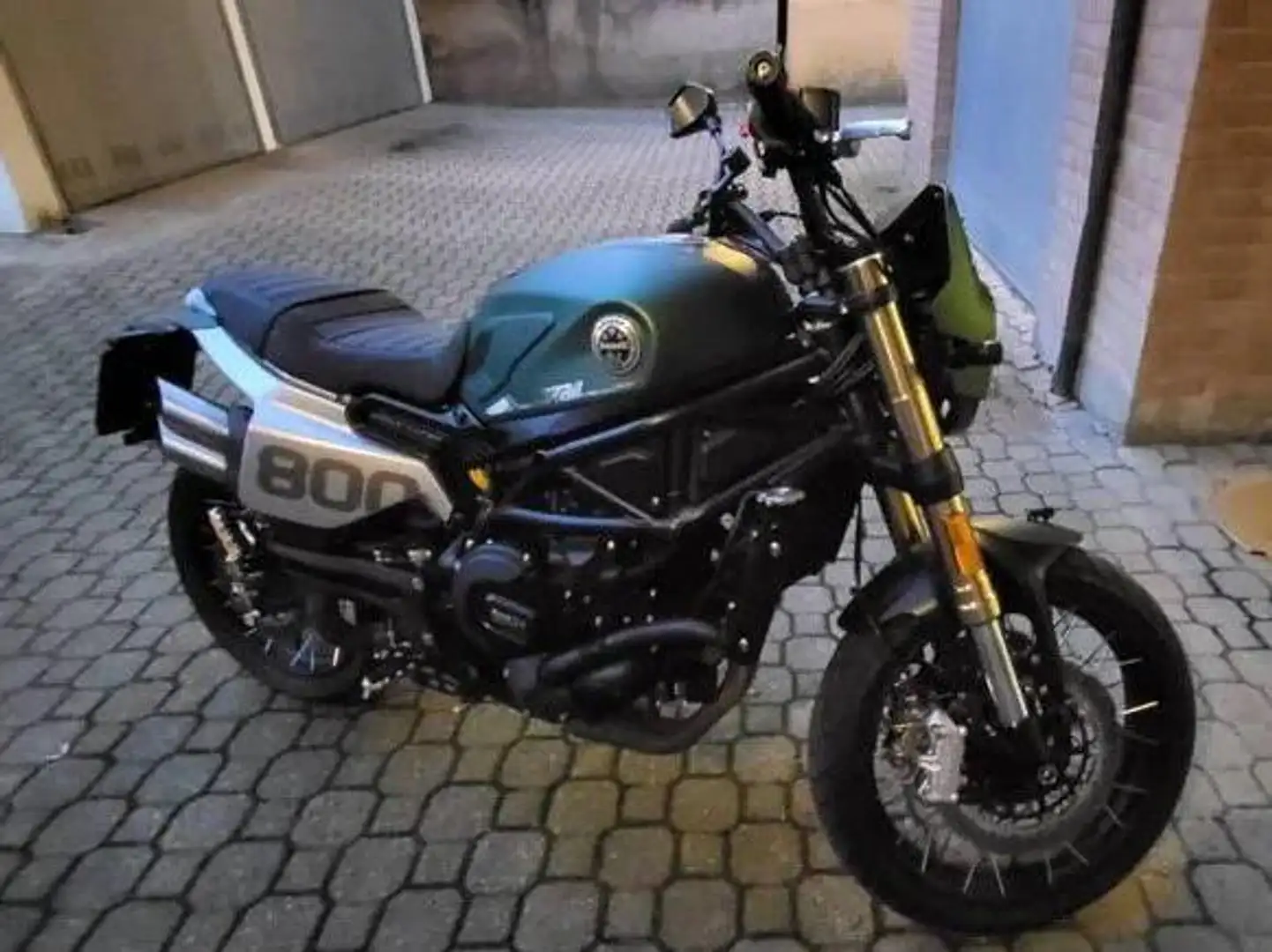Benelli Leoncino 800 Trail Verde - 2