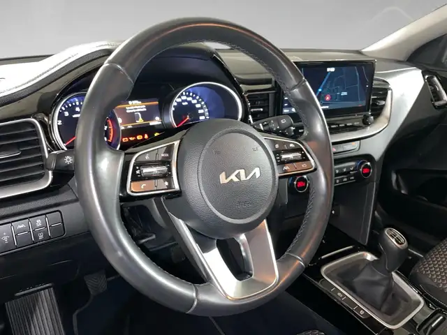 Kia Ceed view 8