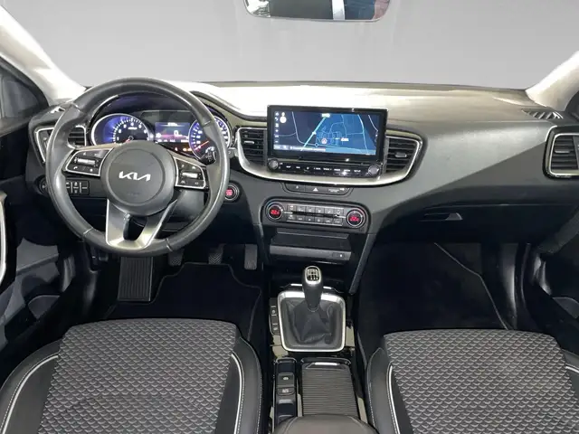 Kia Ceed view 5