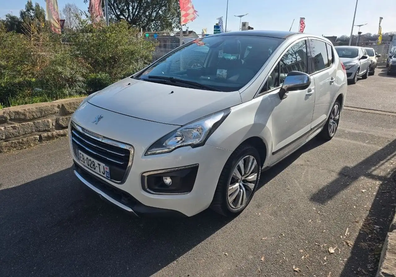 Peugeot 3008 1.2l ess 130 Allur 86 000km