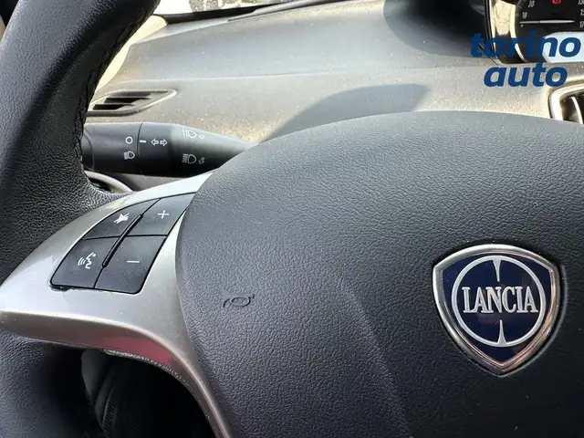 Lancia Ypsilon view 15