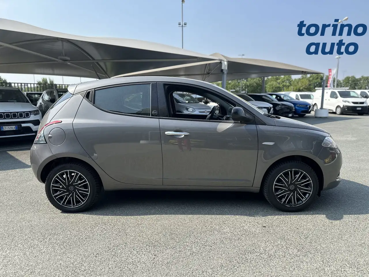Lancia Ypsilon 2021 — фото 8
