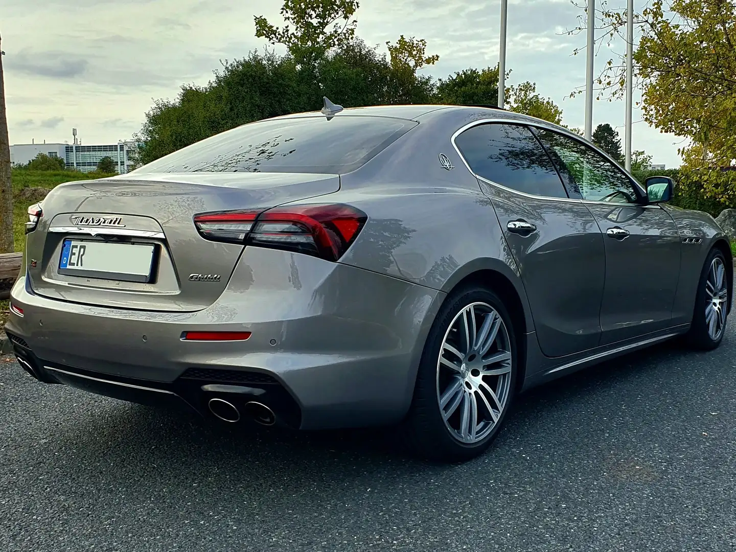 Maserati Ghibli Ghibli Automatik S Q4 Grau - 1