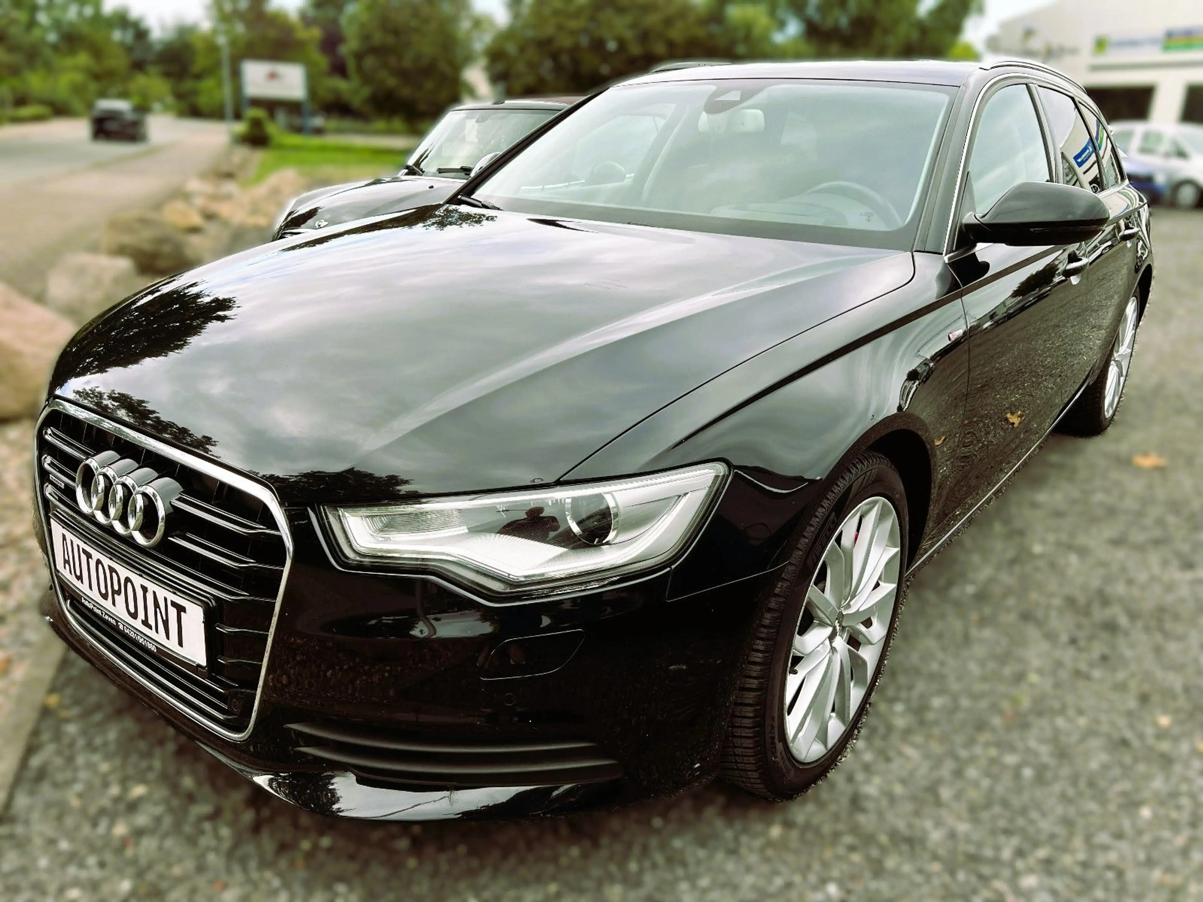 Audi A6 Avant 3.0 TDI quattro HUD, NAV, S-Line