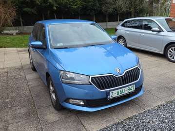 *1.0ESS/75CH/CLIM/CARPLAY/CAMERA/GARANTIE 12 MOIS*