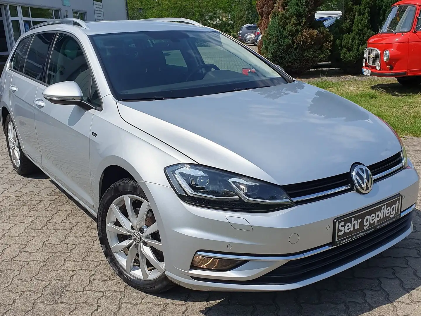 Volkswagen Golf Variant TSI 116PS Join ACC LED Navi Mod.2019 Silber - 1