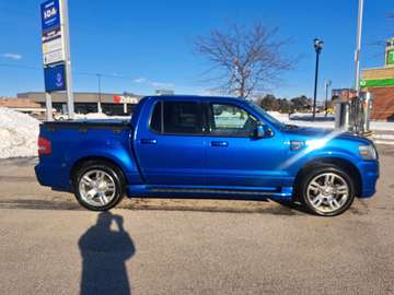 AWD 4dr V8 Adrenalin