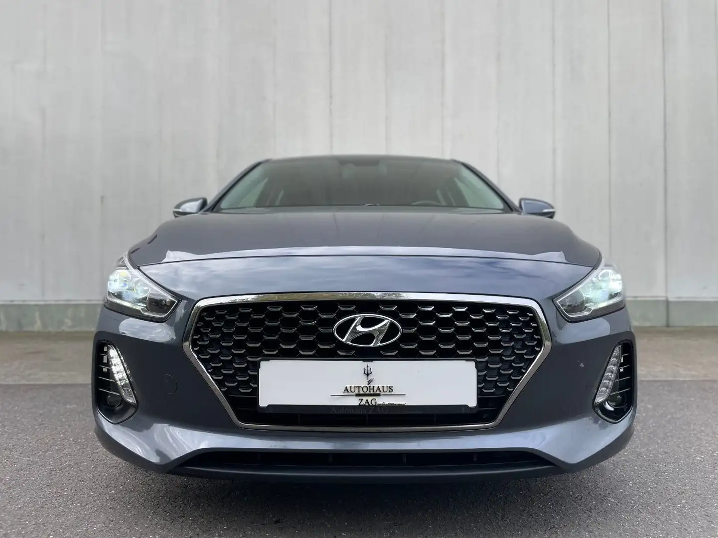 Hyundai i30 Style*LED*NAVI*KAMERA*CAR PLAY*PDC* Gris - 2