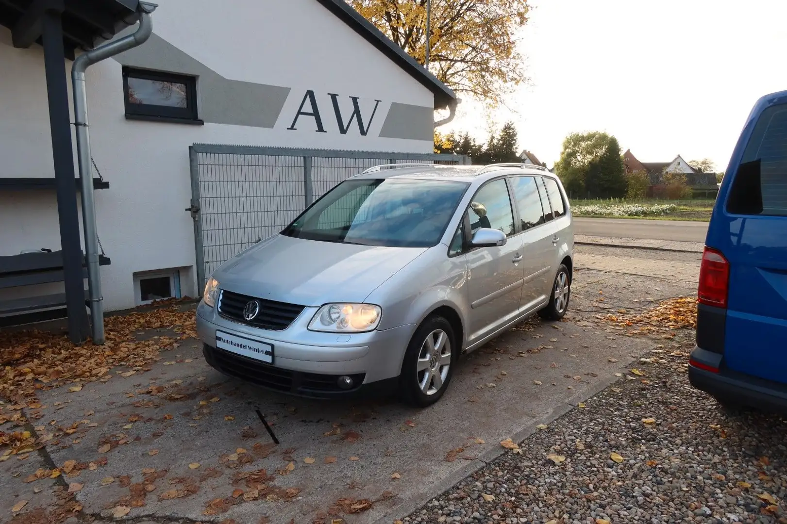 Volkswagen Touran Highline|2.0 TDI|Tempomat|Klimaaut| Silber - 1
