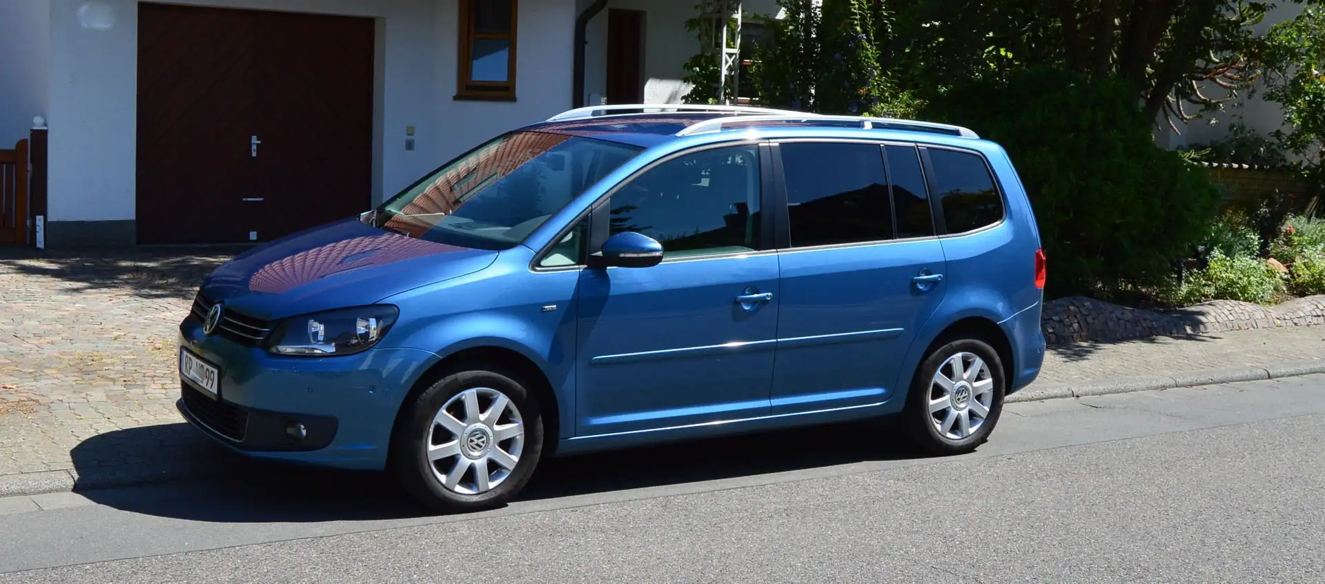 Volkswagen Touran Touran Diesel 1.6 TDI DPF Cup Blau - 2