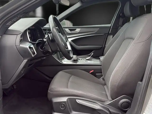 Audi A6 view 13