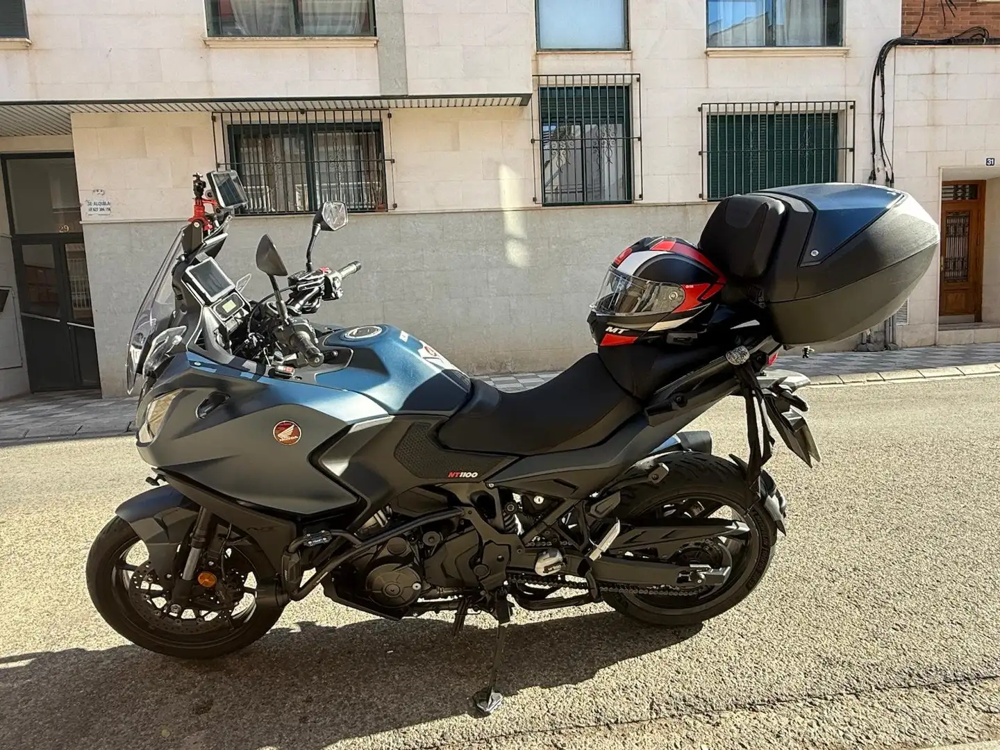 Honda NT 1100 DCT Bleu - 1