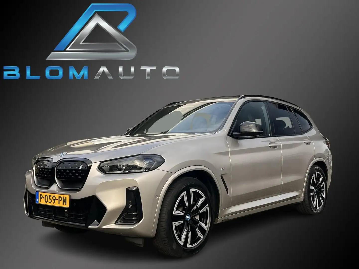 BMW iX3 M-SPORT 80 kWh 286PK PANO+SFEER+LEDER 100% SOH Gris - 1