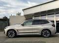 BMW iX3 M-SPORT 80 kWh 286PK PANO+SFEER+LEDER 100% SOH Gris - thumbnail 4