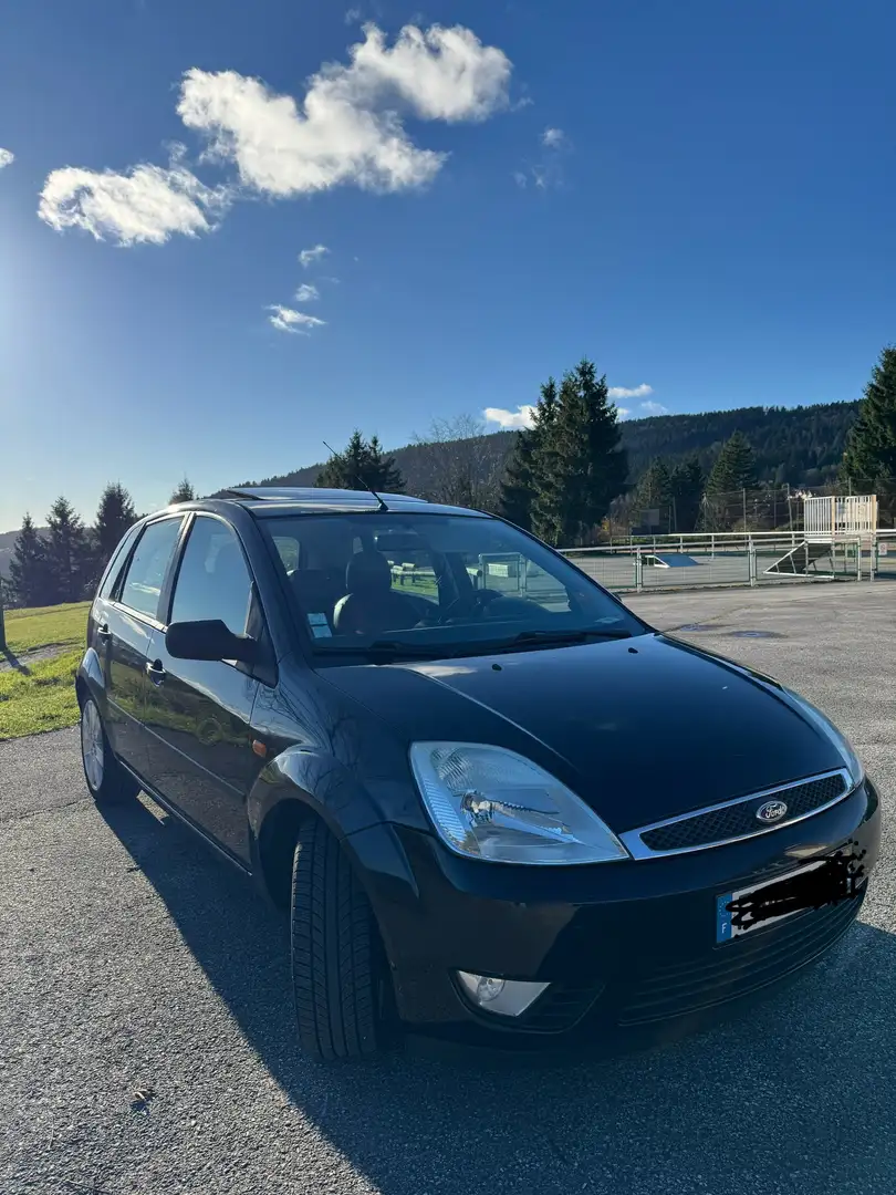 Ford Fiesta 1.4i Ghia - 2